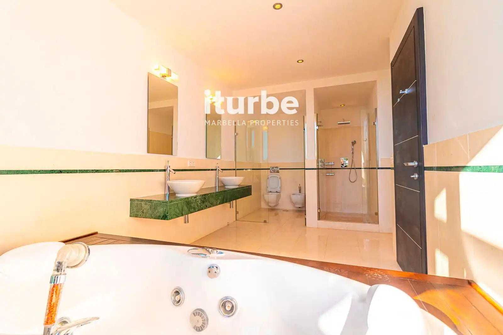 Chalet con piscina en venta en mozzart, imagen 8