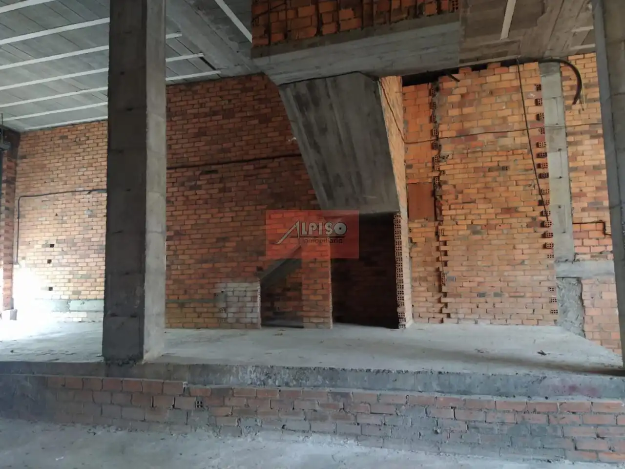 Business premises for sale in Salvador Madariaga, imagen 7
