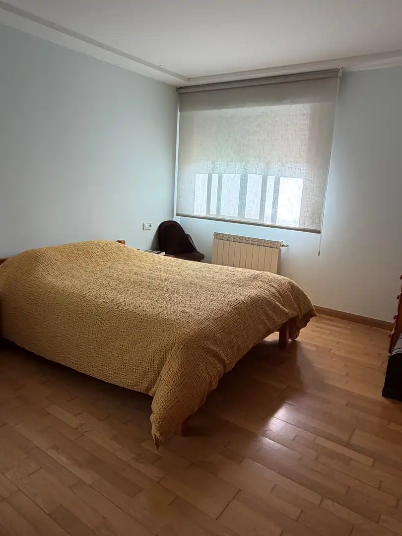 Schlafzimmer von Gebäude zum Verkauf in Silleda