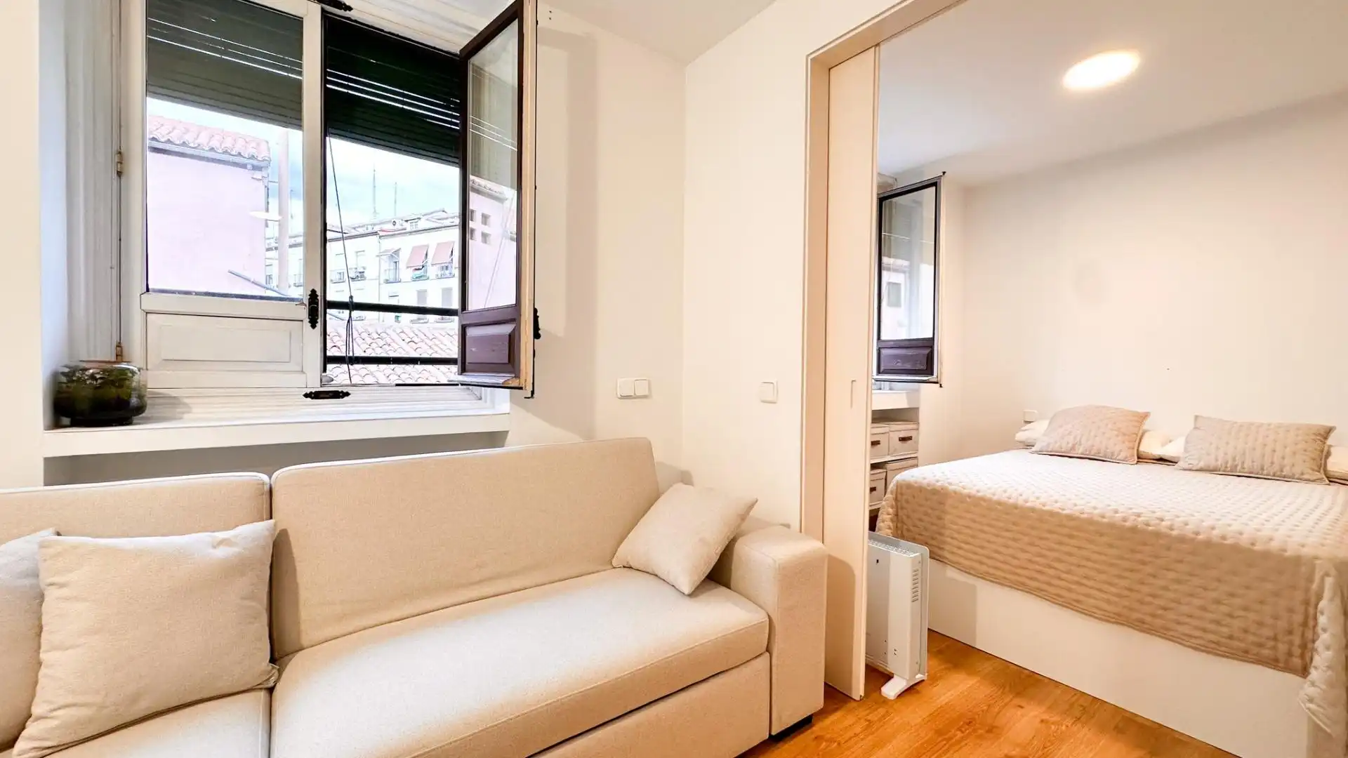 Sala d'estar de Pis en venda en Madrid