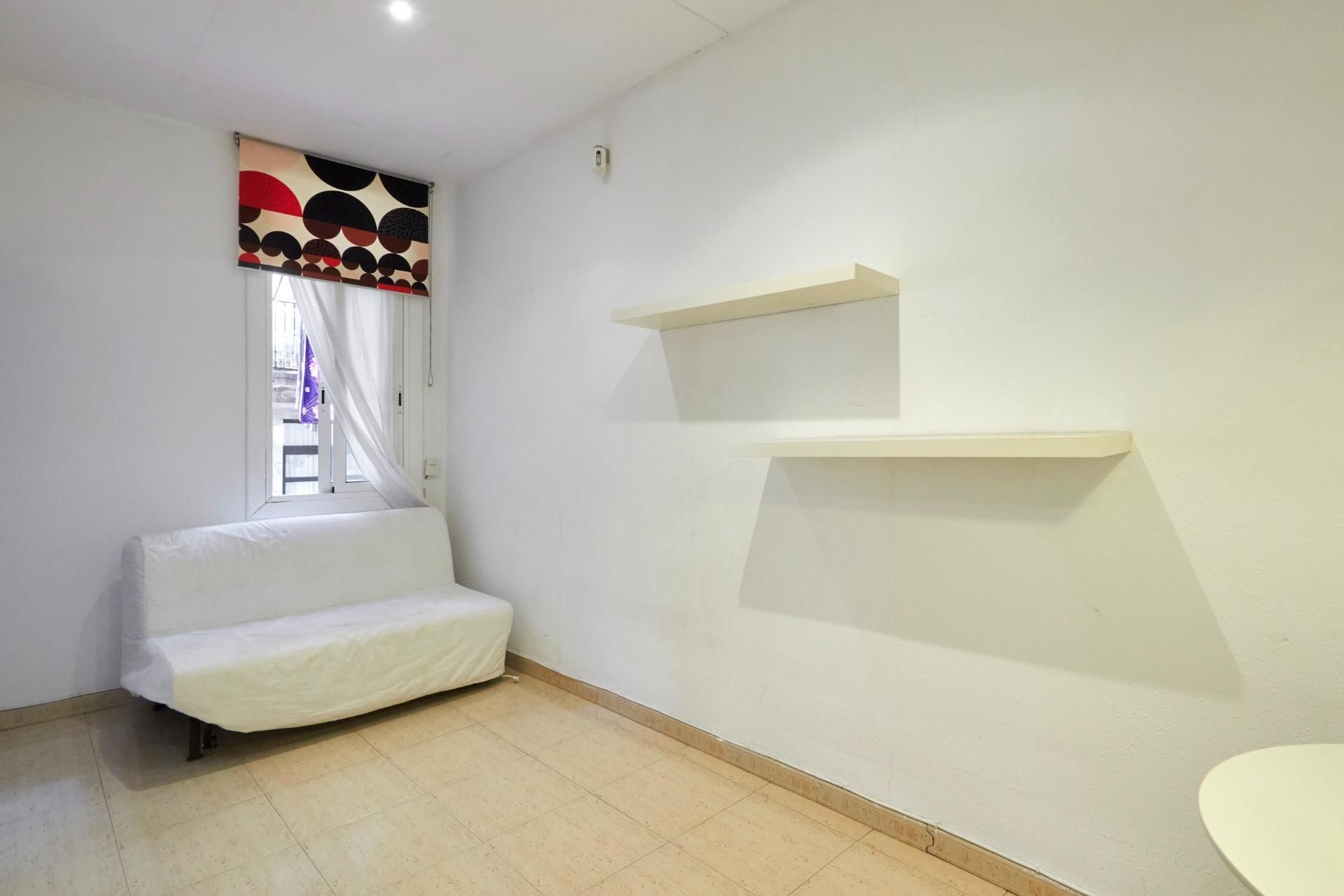 Bedroom of Flat for sale in  Barcelona Capital  with Balcony and Alarm