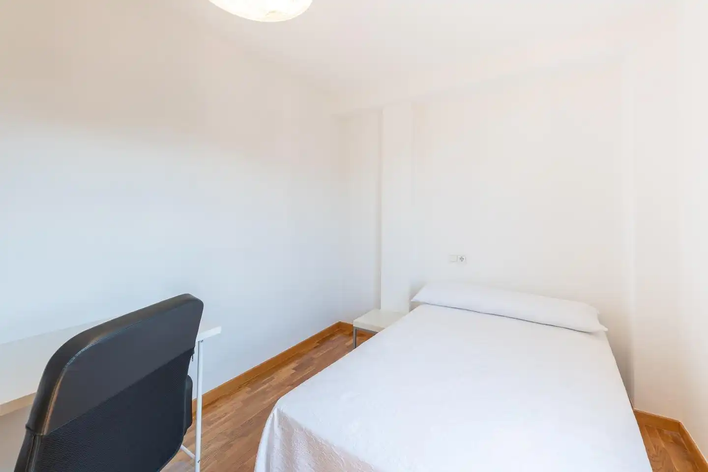 Wohnung zur Miete in Calle Fontán, Fontán