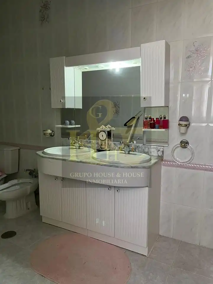 Bathroom of Houses for sale in Sanlúcar de Barrameda  with Air Conditioner, Private garden and Terrace