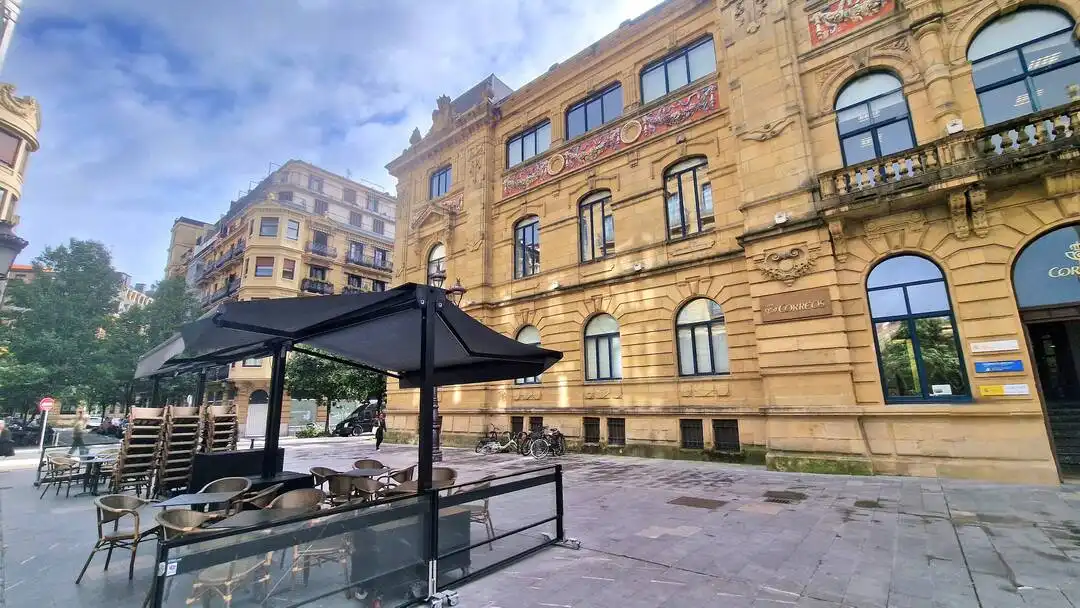Vista exterior de Piso en venta en Donostia - San Sebastián  con Calefacción y Balcón