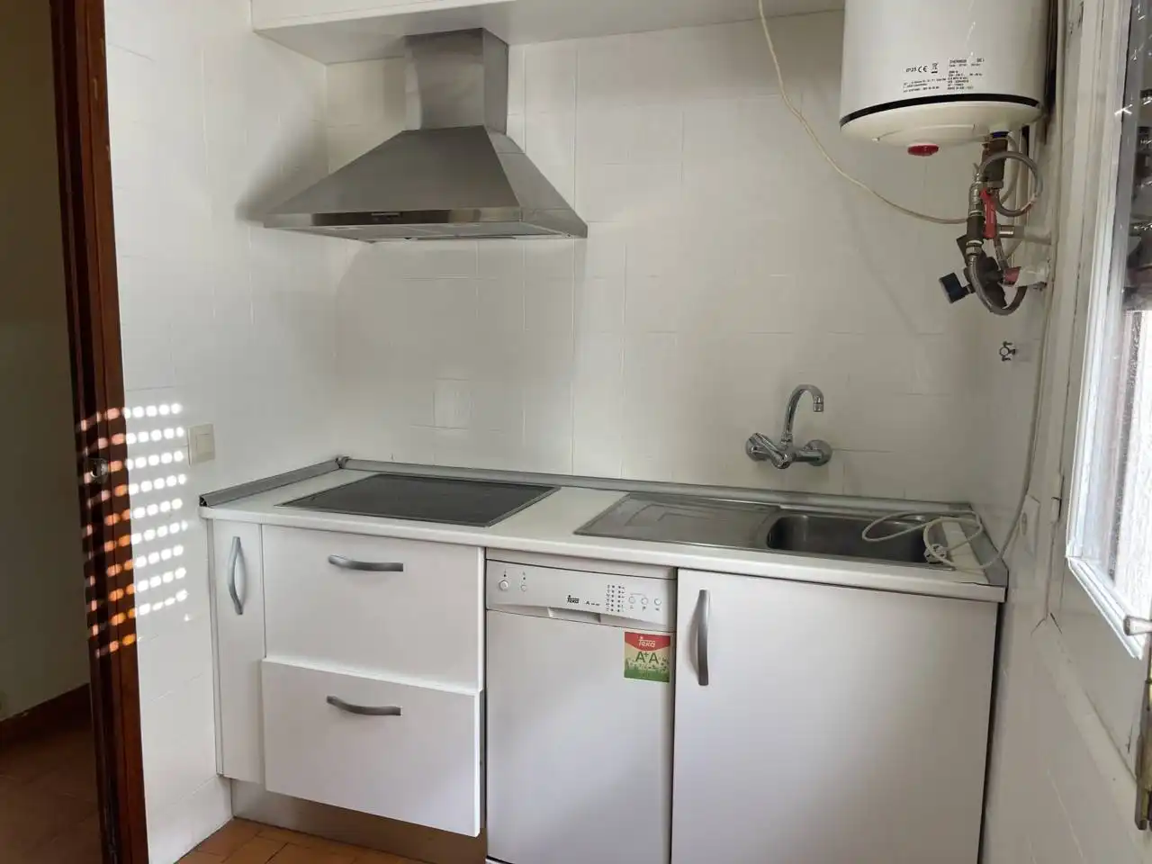 Flat with balcony to rent in Calle Taller del Moro, imagen 9