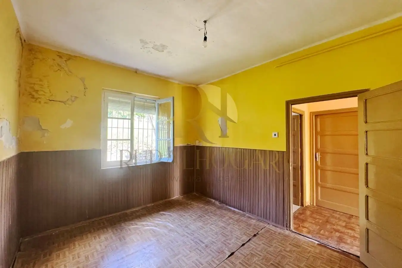 Houses for sale in Matallana de Torío  with Heating and Private garden
