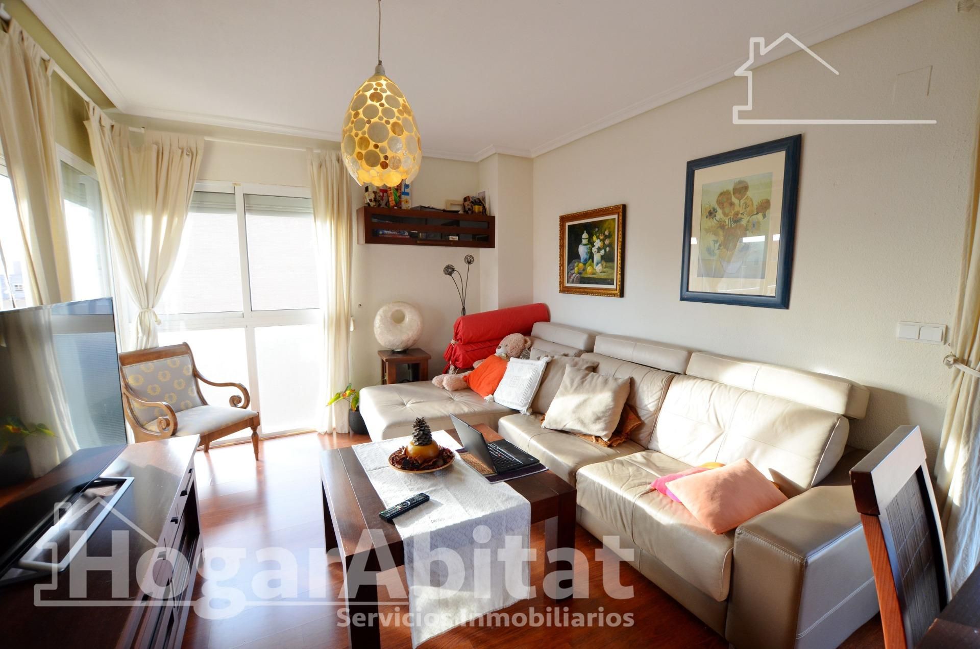 Living room of Flat for sale in Alicante / Alacant  with Air Conditioner, Heating and Balcony