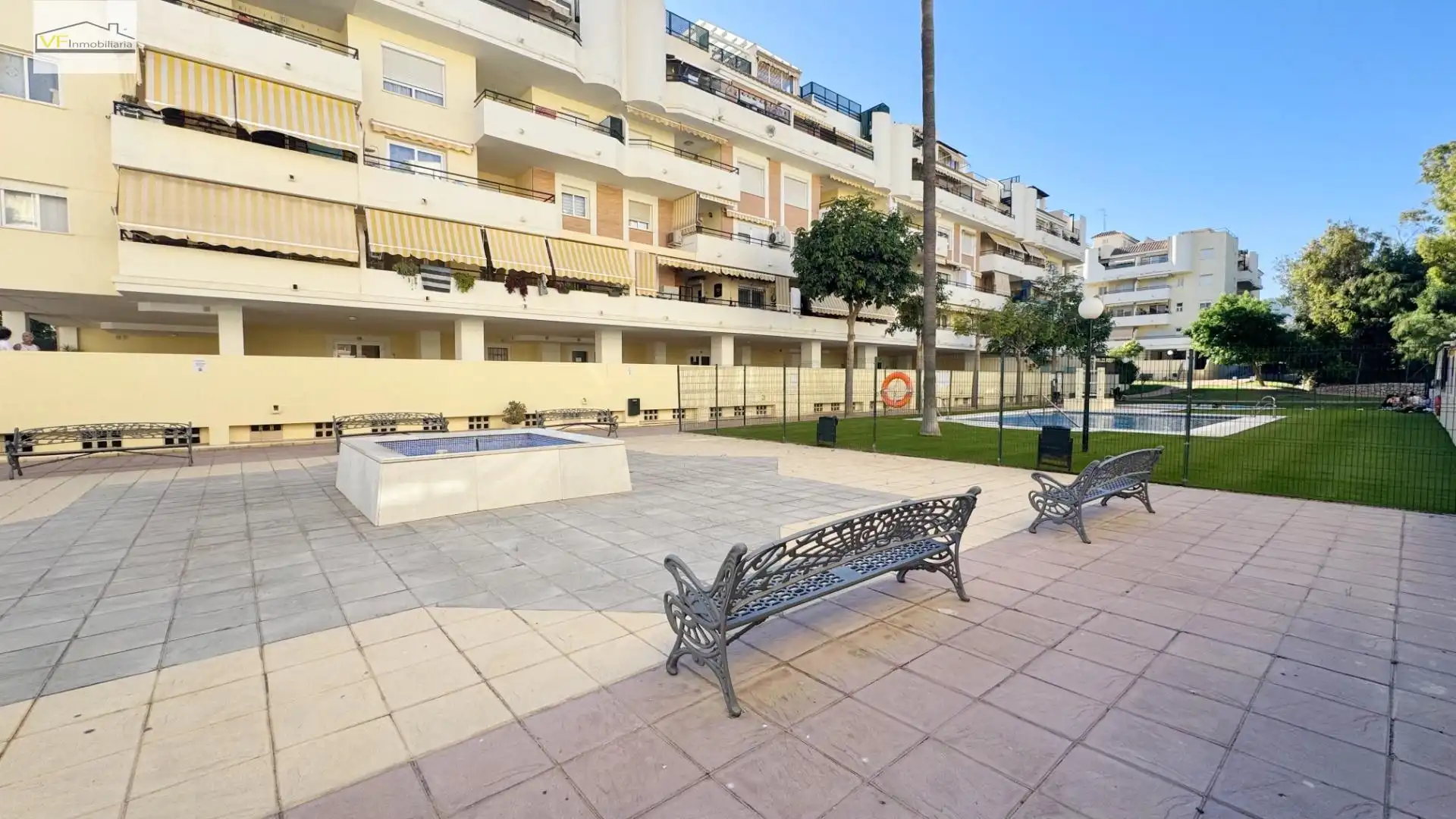 Vista exterior de Pis de lloguer en Rincón de la Victoria amb Terrassa i Piscina comunitària