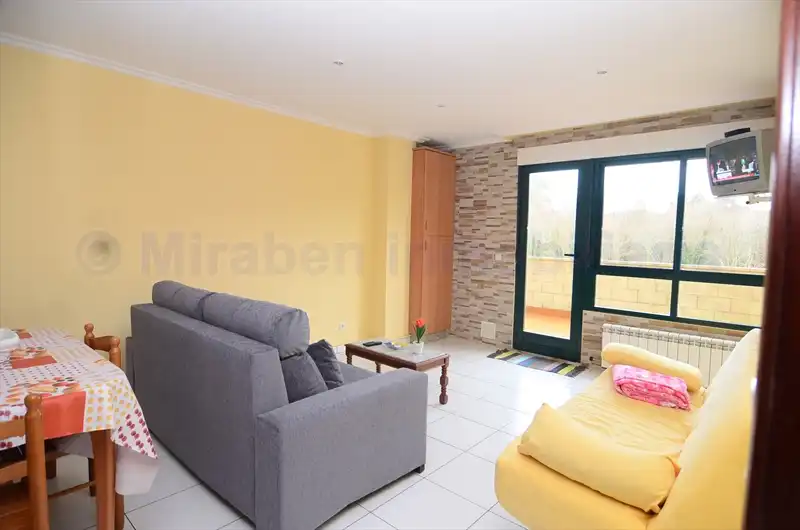 Wohnzimmer von Wohnung zur Miete in Boiro mit Heizung, Terrasse und Abstellraum