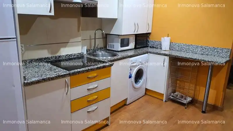 Studio with lift to rent in Centro, imagen 2