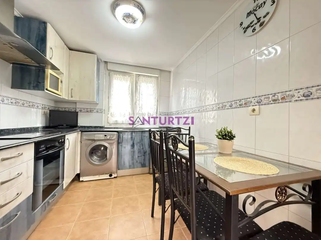 Kitchen of Detached homes for sale in Castro-Urdiales  with Heating, Terrace and Furnished