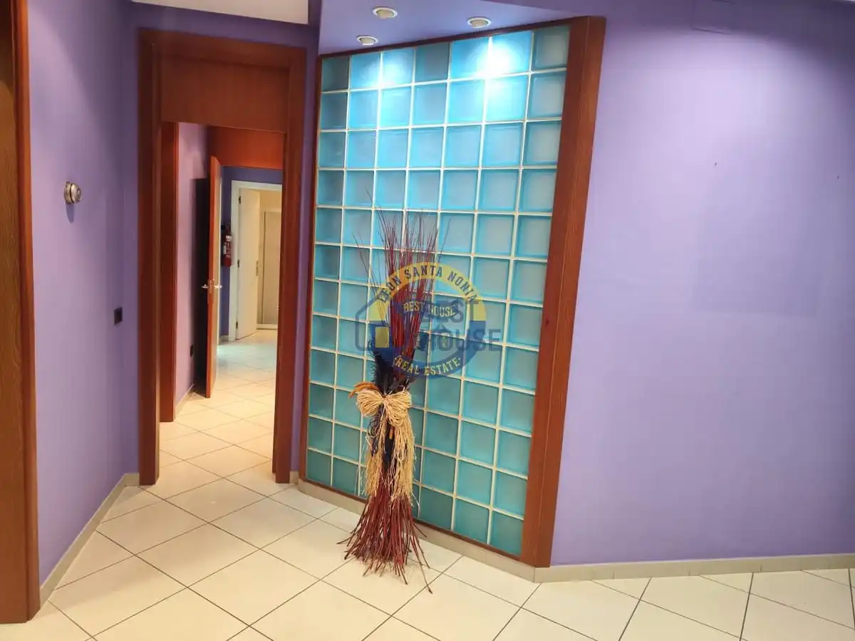 Office for rent in San Claudio - La Chantría