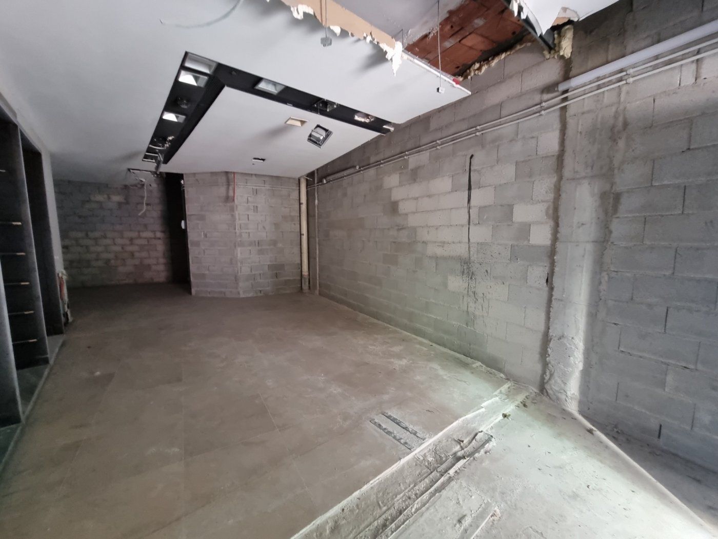 Premises to rent in Algeciras