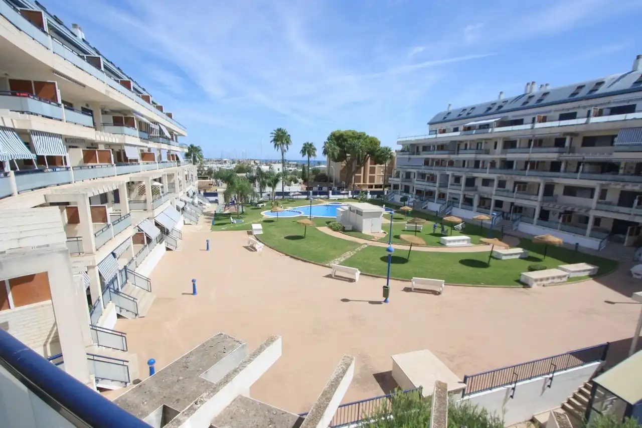 Vista exterior de Apartament en venda en Dénia amb Aire condicionat, Calefacció i Terrassa