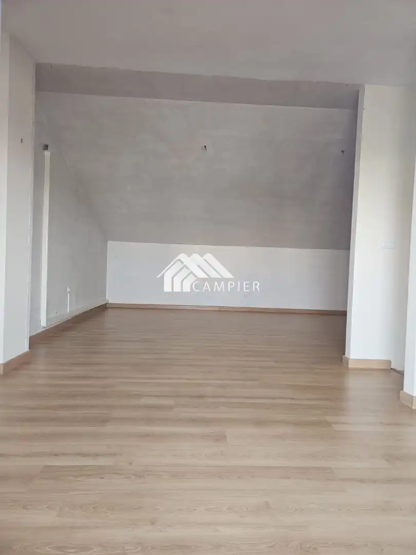 Sala d'estar de Casa adosada en venda en Albacete amb Calefacció, Terrassa i Traster