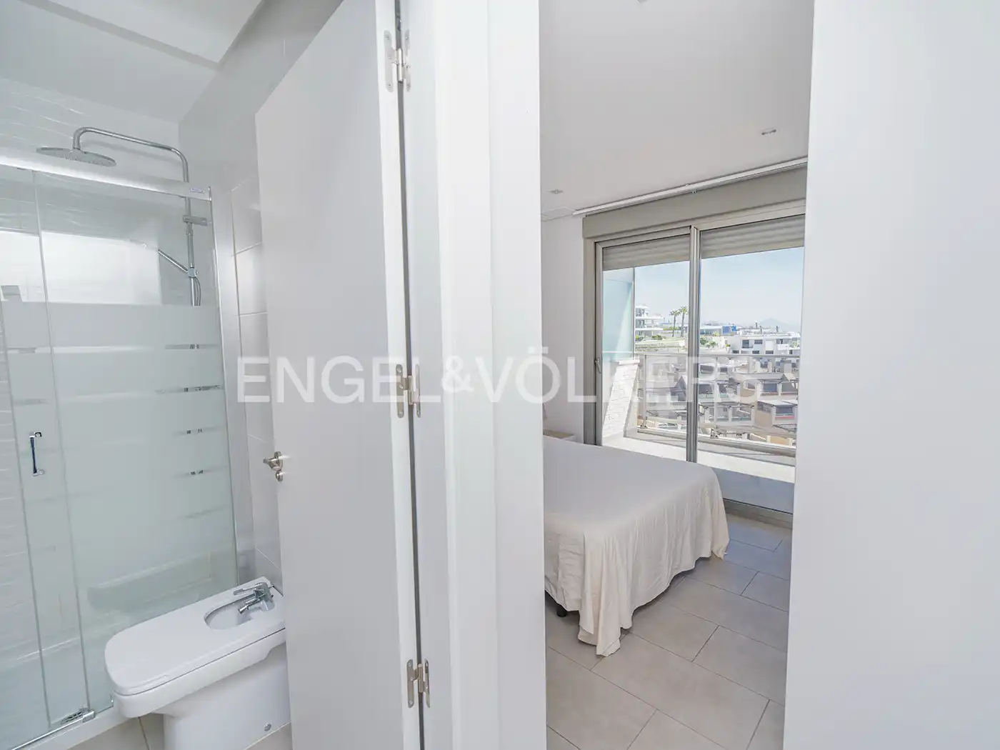 Habitación de Ático en venta en Elche / Elx con Aire acondicionado, Calefacción y Terraza