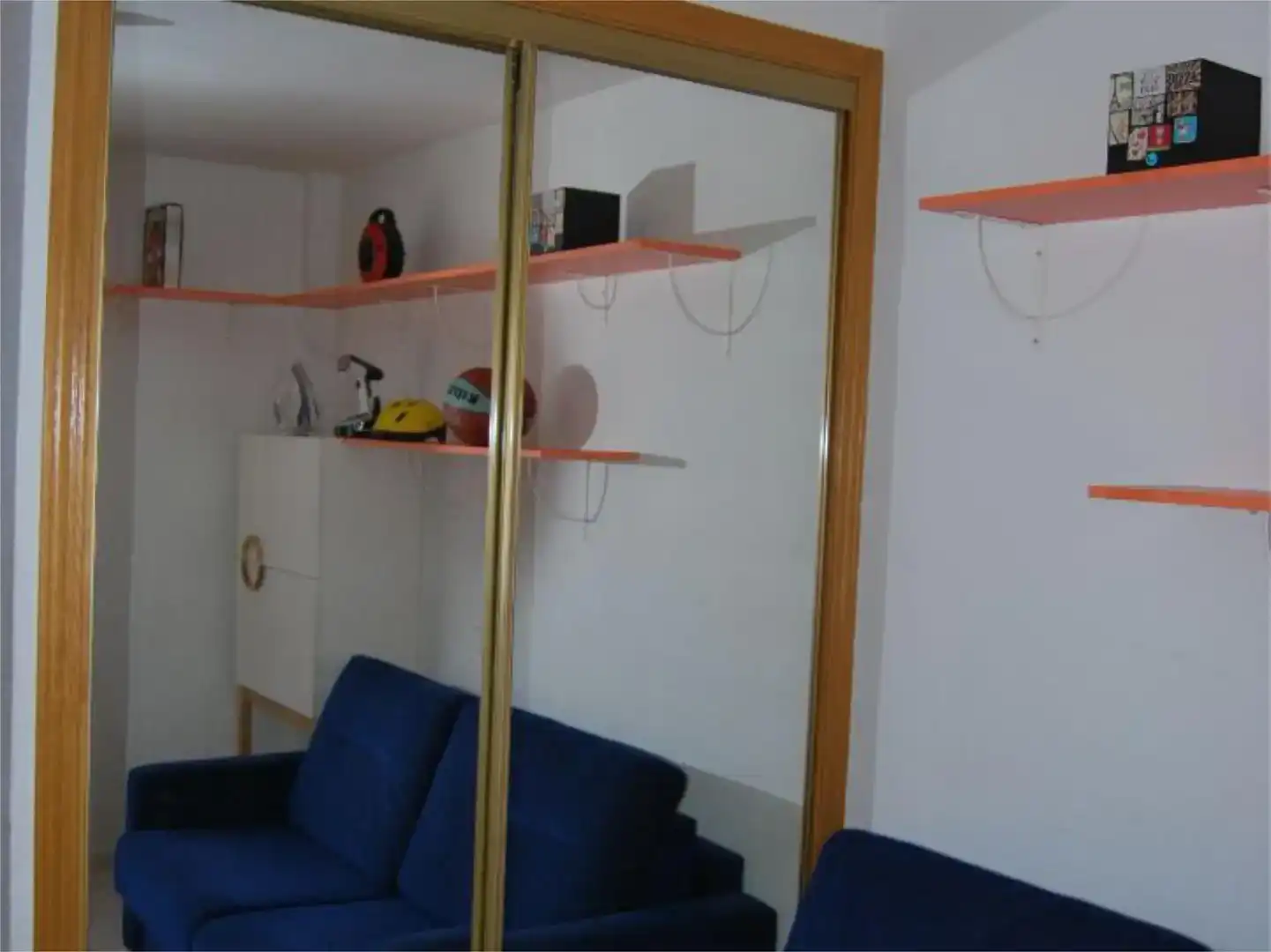 Sala d'estar de Pis en venda en San Fernando de Henares amb Aire condicionat i Balcó