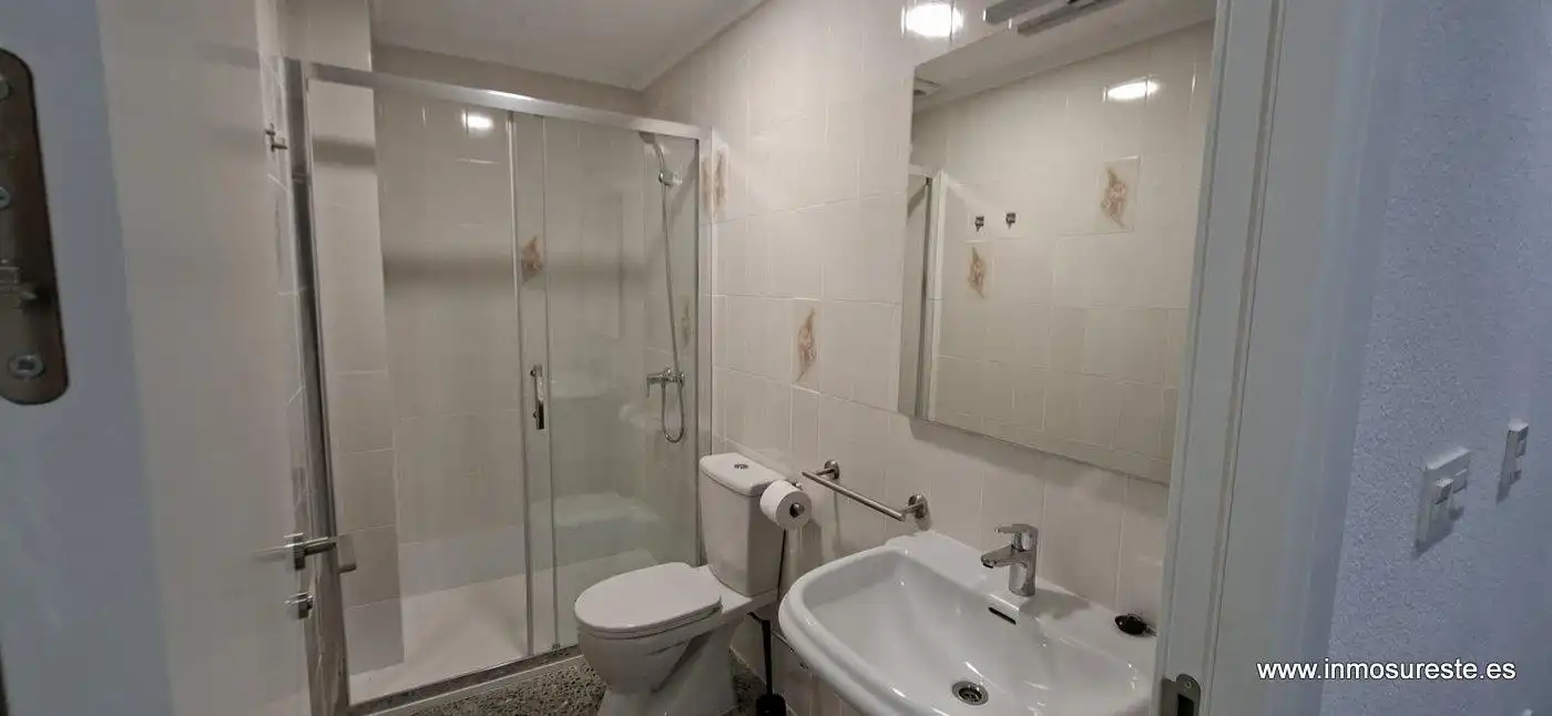Bany de Pis de lloguer en Orihuela ciudad