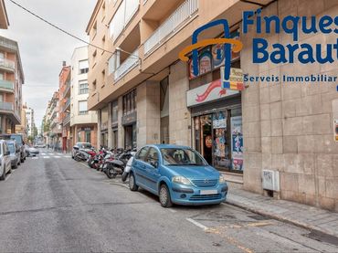 Locale commerciale in vendita a Creu de la Mà