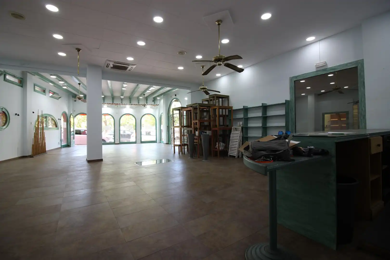 Business premises to rent in Almadrava - Canyelles - Puig-Rom, imagen 8