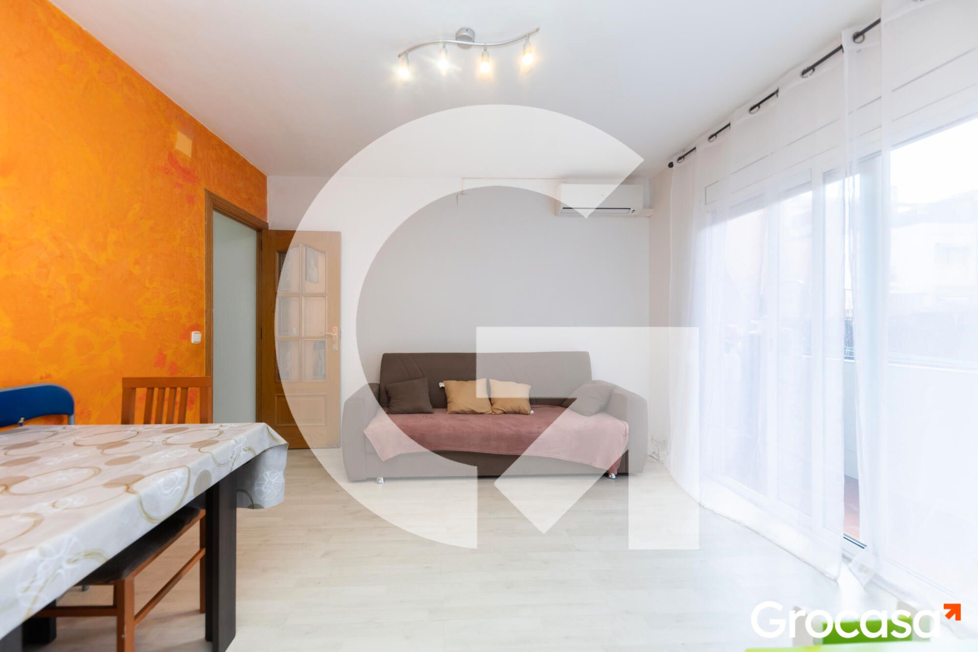 Living room of Flat for sale in Sant Boi de Llobregat  with Air Conditioner, Heating and Balcony