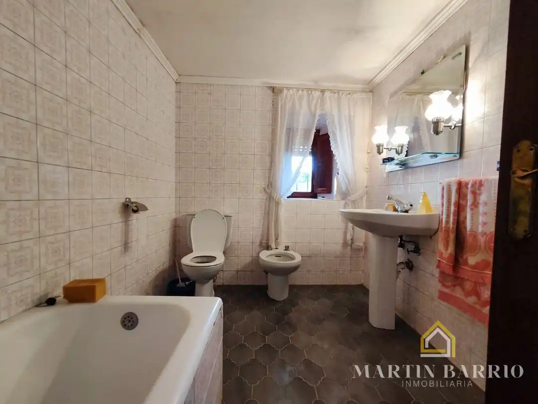 Bathroom of Houses for sale in Muskiz  with Private garden, Storage room and Balcony