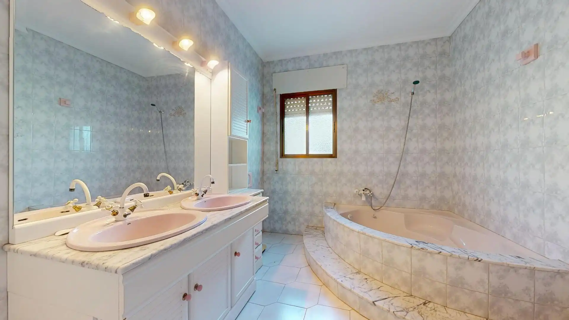 Bany de Casa o xalet en venda en Pilar de la Horadada amb Jardí privat