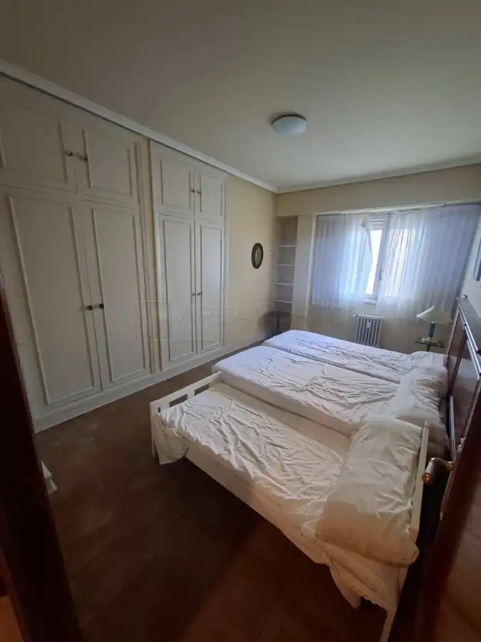 Dormitori de Pis en venda en Vitoria - Gasteiz amb Calefacció, Parquet i Terrassa