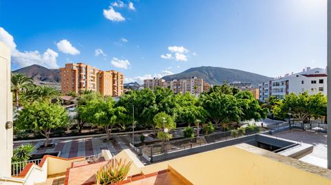 Foto 2 de Apartament en venda a Calle Roque de Jama, 7, Los Cristianos, Santa Cruz de Tenerife