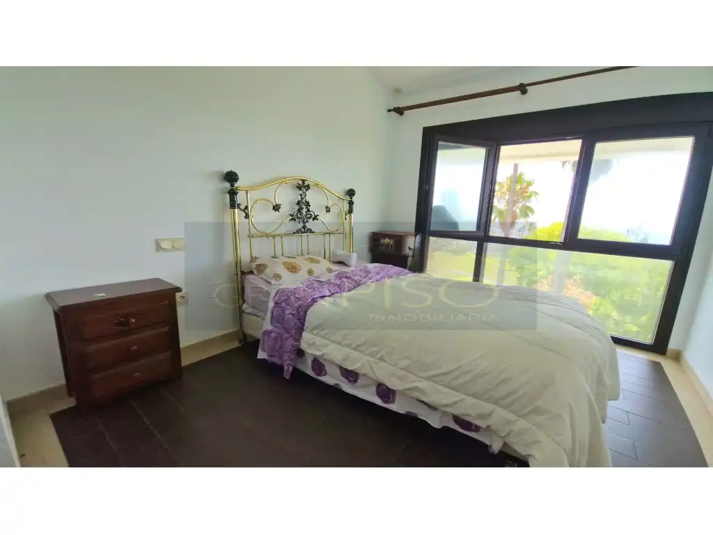 Habitación de Dúplex en venta en Estepona con Terraza y Piscina comunitaria