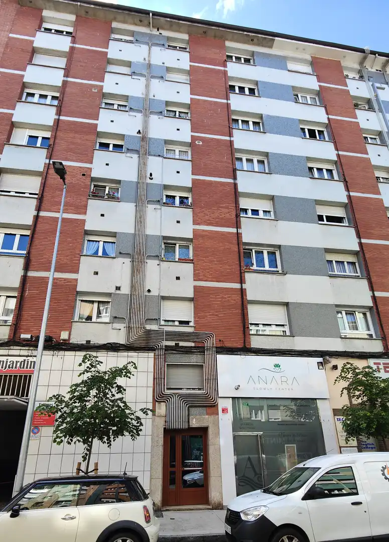 Vista exterior de Piso en venta en Gijón 