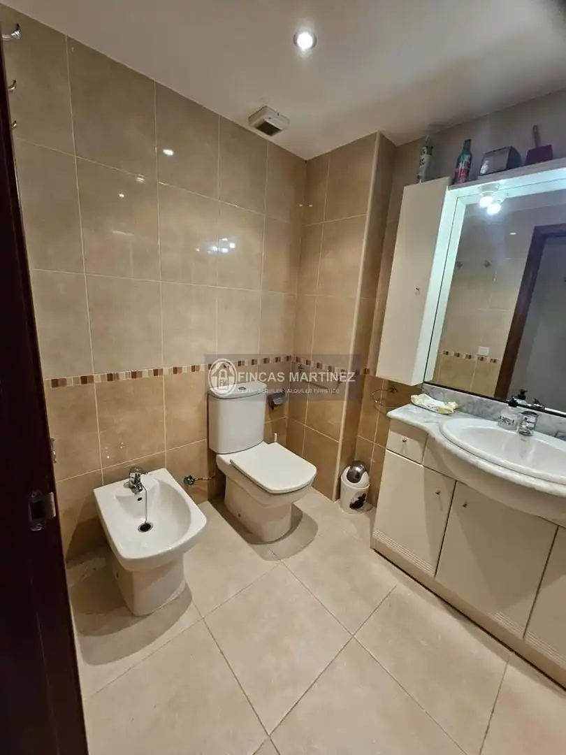 Badezimmer von Wohnung zur Miete in Cambrils mit Klimaanlage, Heizung und Terrasse