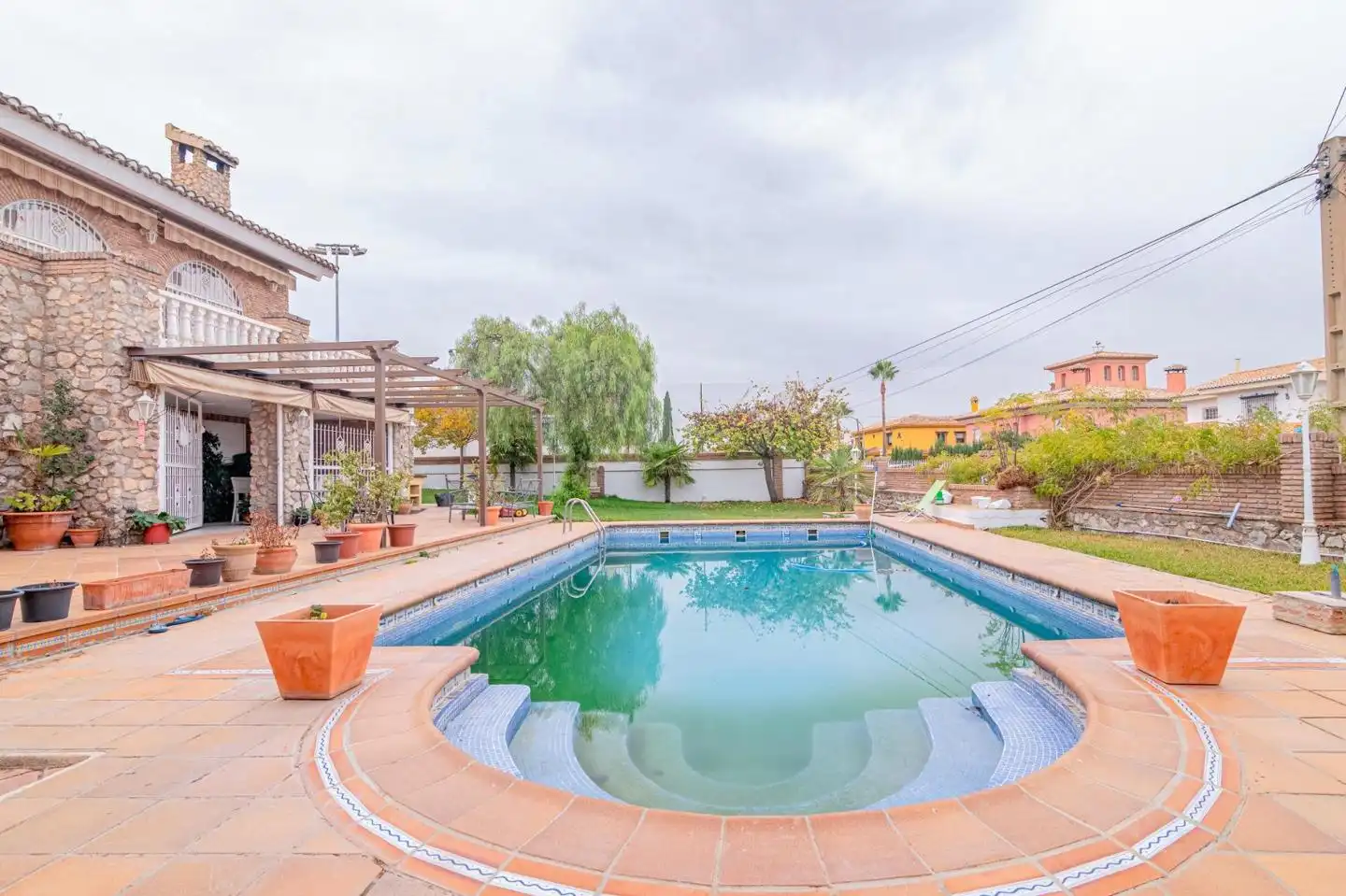 Piscina de Casa o xalet en venda en La Zubia amb Calefacció, Jardí privat i Terrassa