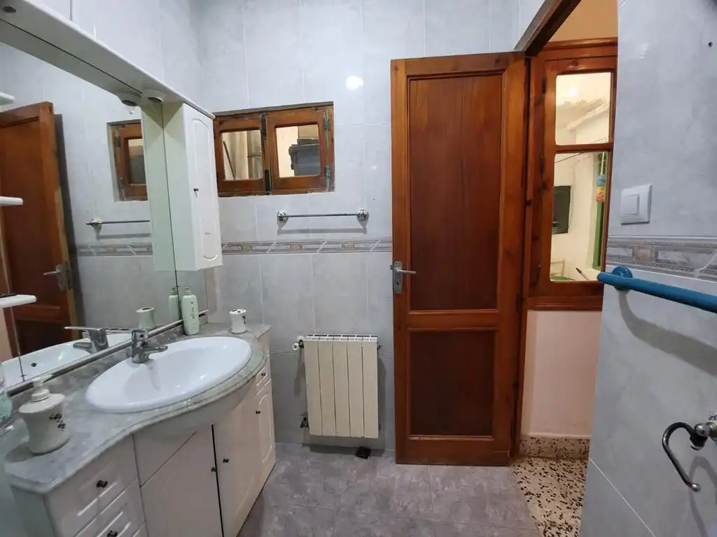 Bany de Casa o xalet en venda en Casas de Haro amb Aire condicionat, Calefacció i Moblat