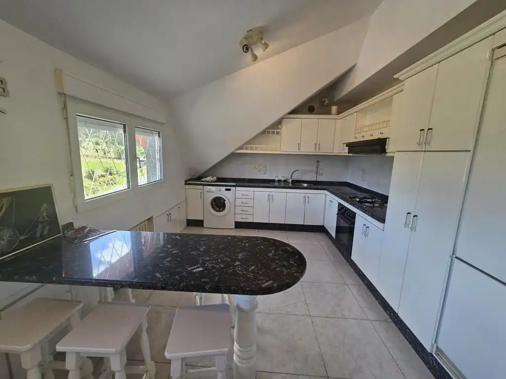 Cuina de Casa o xalet en venda en Boiro amb Calefacció, Parquet i Terrassa