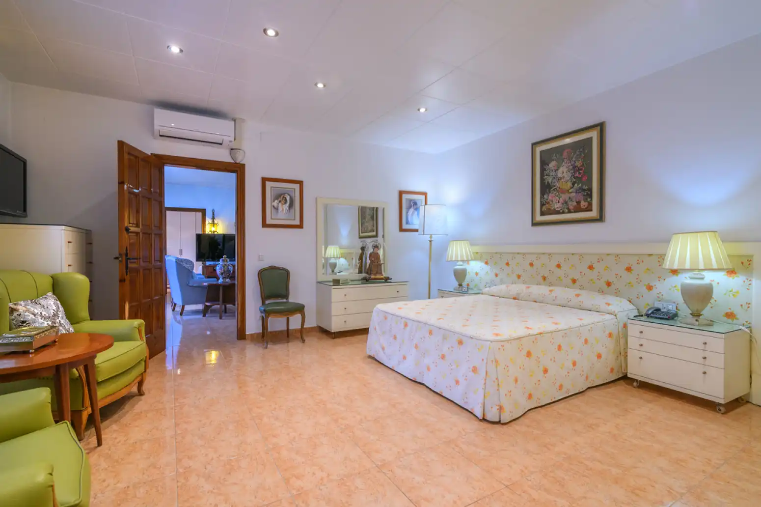 Habitación de Casa o chalet en venta en Viladecans con Balcón