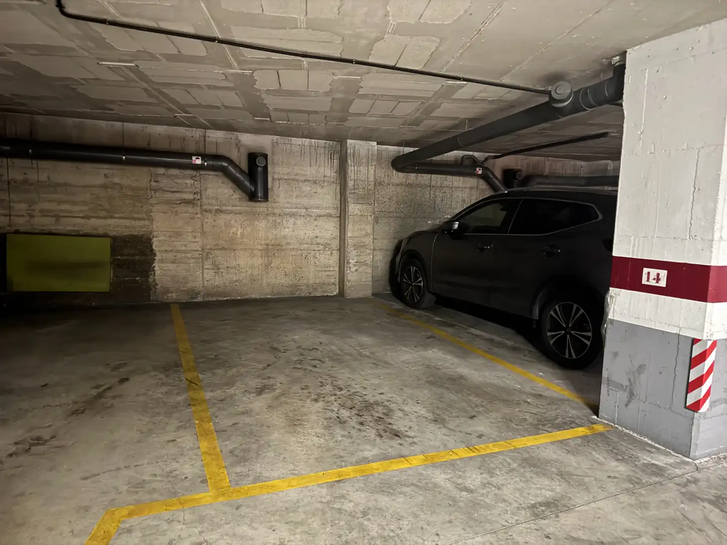 Parkplatz von Garage zur Miete in Girona