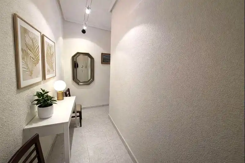 Planta baja de alquiler en Calle de Leganitos, Palacio