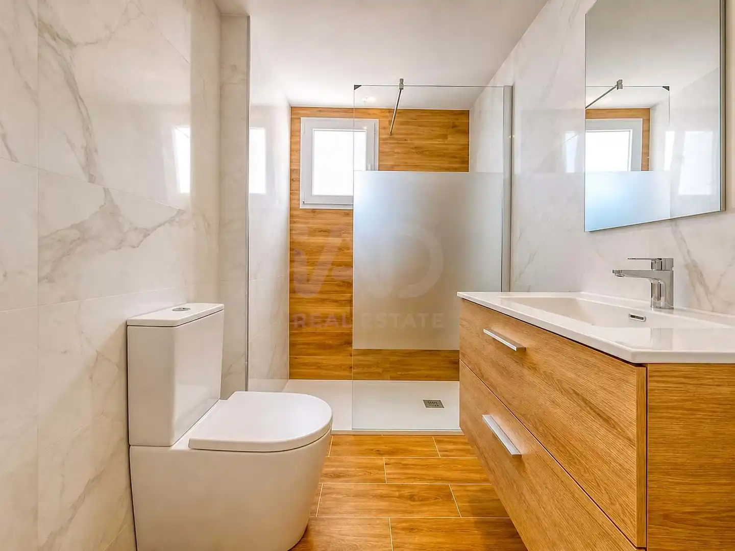 Baño de Piso en venta en Almoradí con Aire acondicionado, Calefacción y Terraza