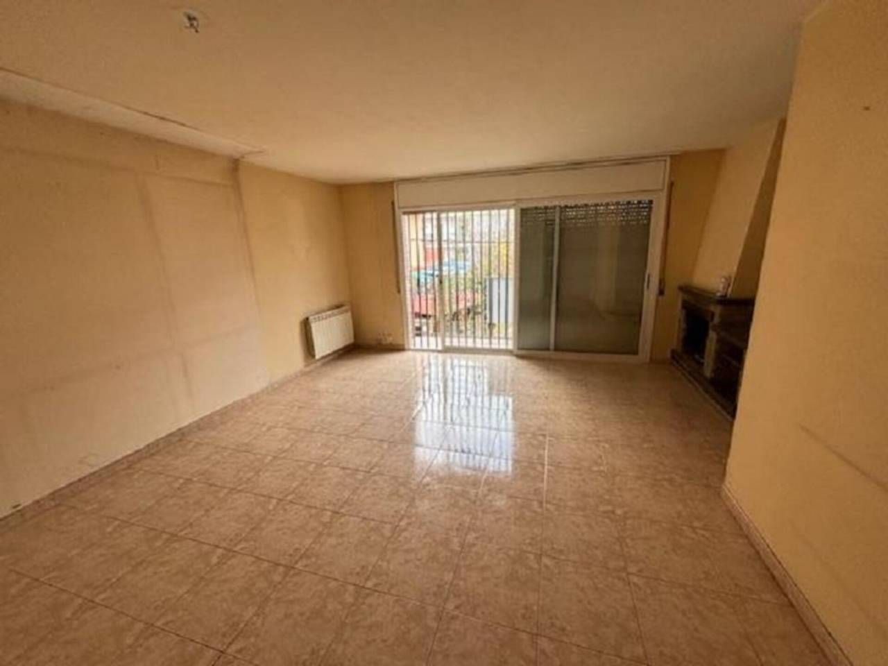 Casa adosada en venda en Sant Feliu de Codines amb Calefacció, Terrassa i Balcó