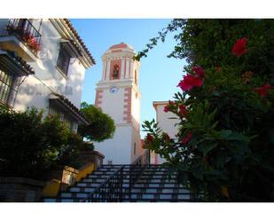 Exterior view of Flat for sale in Estepona  with Air Conditioner, Private garden and Storage room