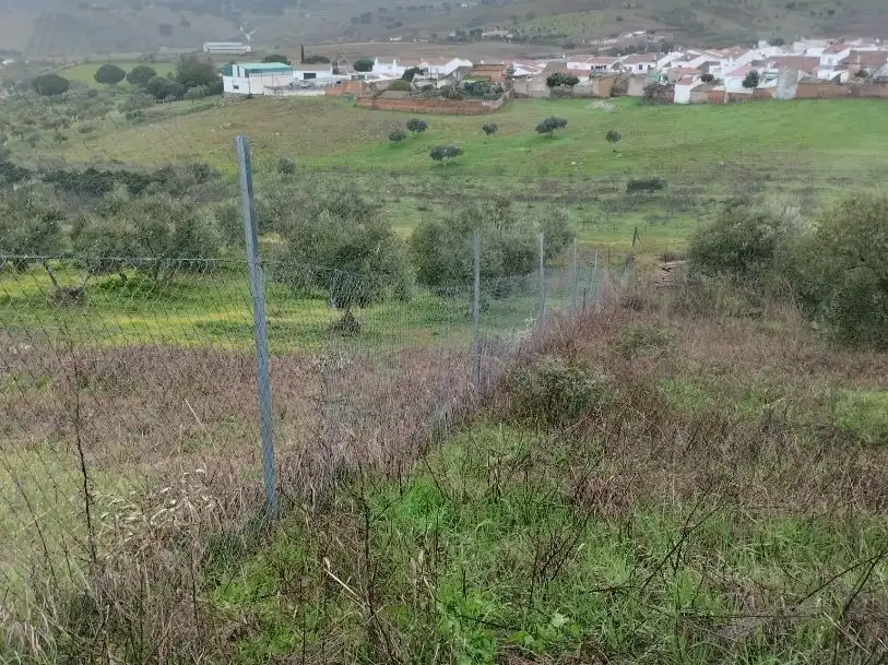 Grundstücke zum Verkauf in Puebla del Maestre