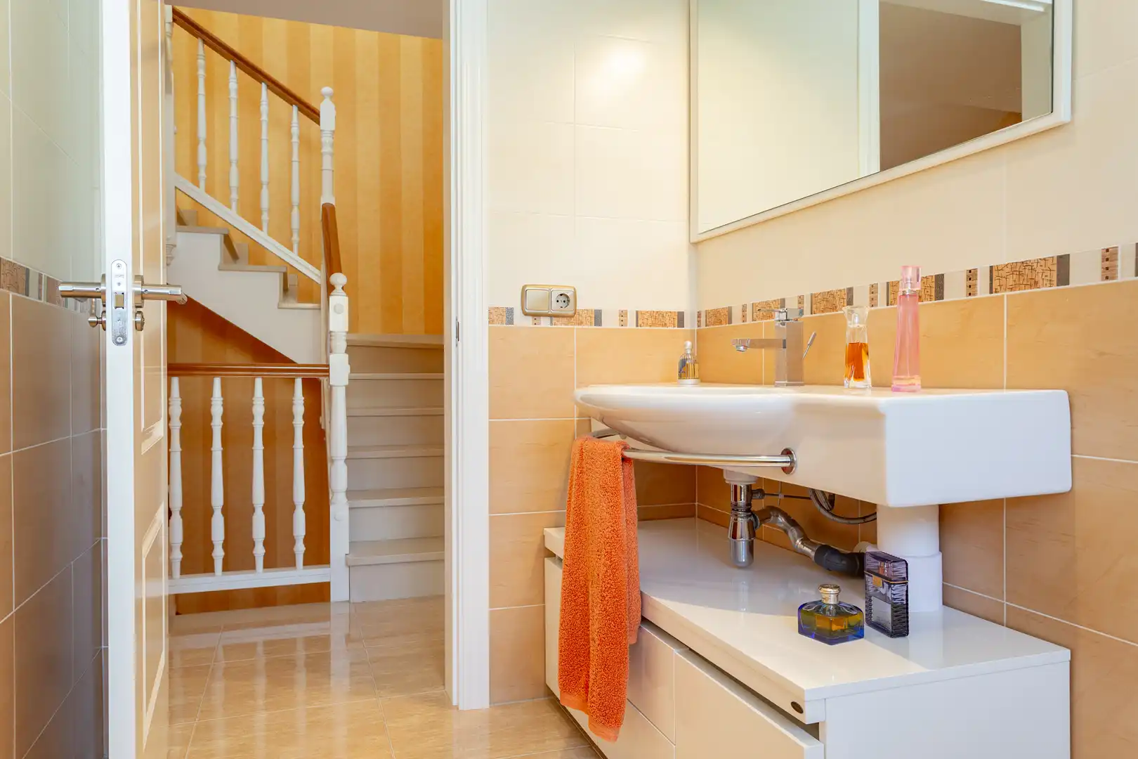 Baño de Casa adosada en venta en Torredembarra con Aire acondicionado, Calefacción y Jardín privado