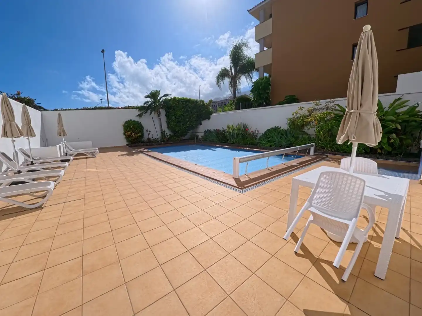 Piscina de Apartamento de alquiler en Puerto de la Cruz con Calefacción, Terraza y Trastero