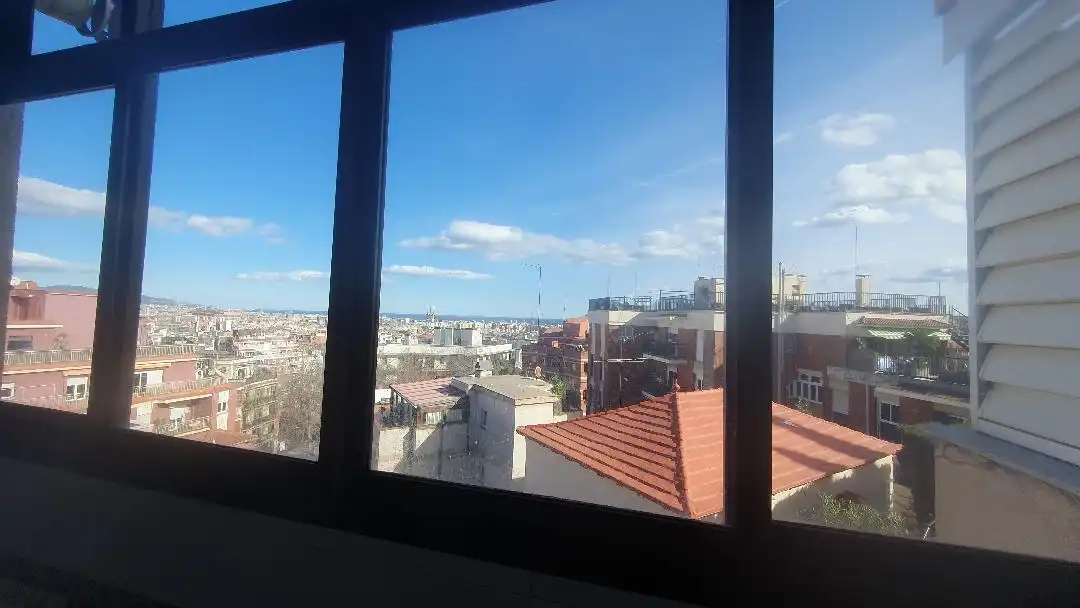 Vista exterior de Piso en venta en Barcelona con Jardín privado, Parquet y Piscina