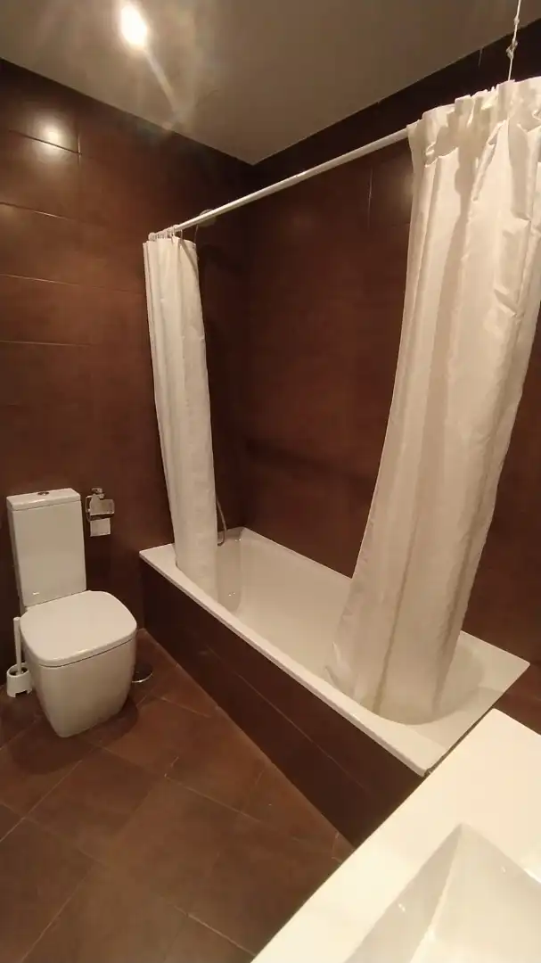 Baño de Apartamento en venta en Santander con Calefacción, Jardín privado y Terraza