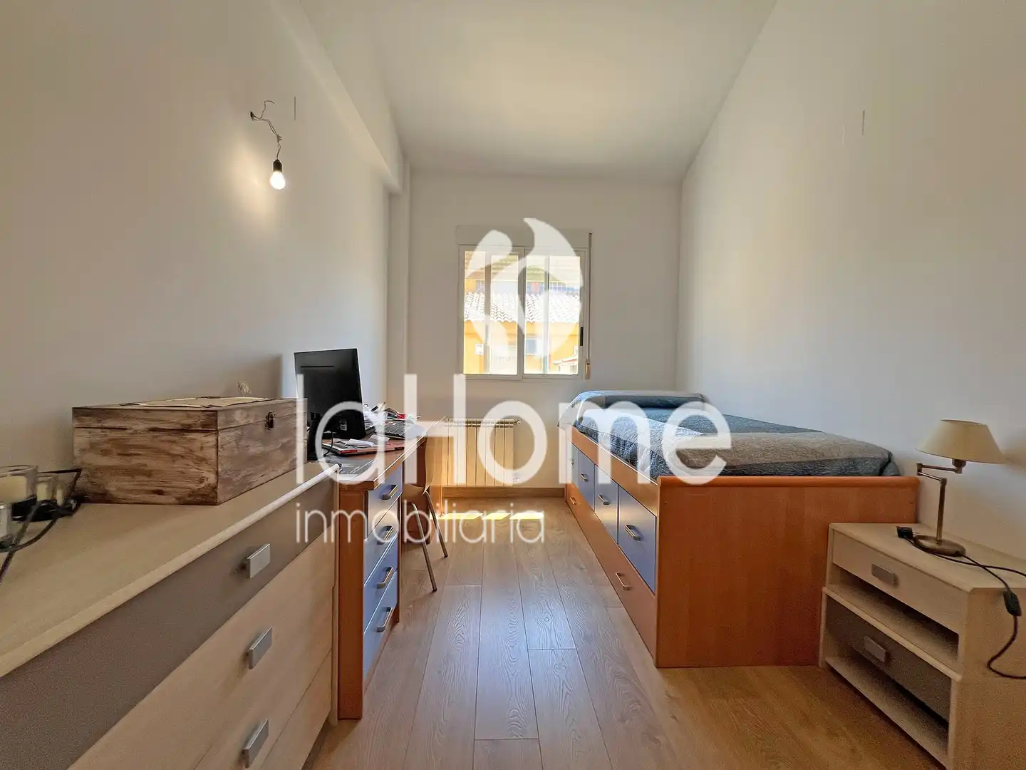 Bedroom of Houses for sale in La Pobla de Vallbona  with Air Conditioner, Heating and Private garden