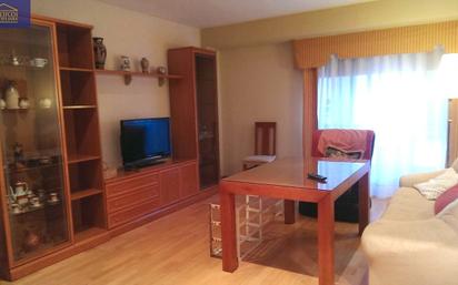 Sala d'estar de Pis de lloguer en  Córdoba Capital amb Aire condicionat, Calefacció i Moblat