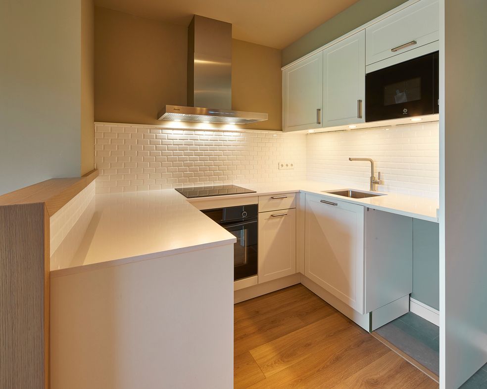 Cocina de Piso de alquiler en L'Hospitalet de Llobregat con Aire acondicionado, Calefacción y Parquet