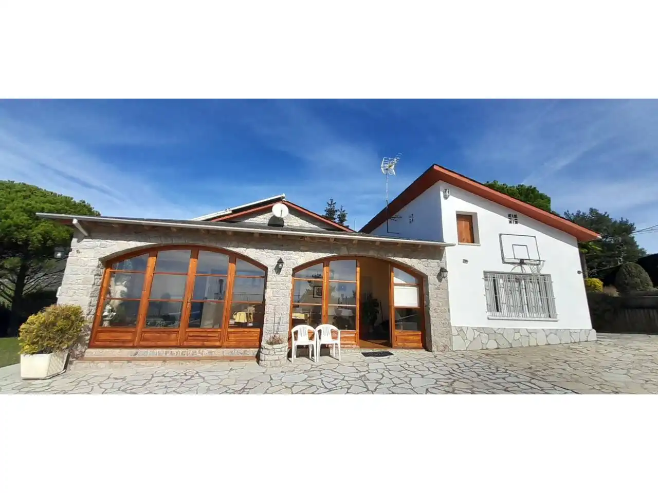 Vista exterior de Casa o chalet en venta en Berga con Calefacción, Jardín privado y Terraza